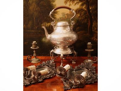 Samovar in metallo argentato cesellato, Accessori d’epoca (XIX/XX secolo)