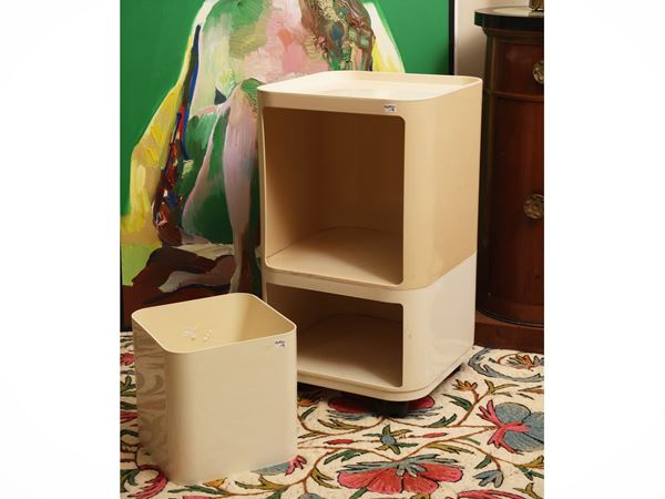Serie di tre mobili componibili, modello 4970 di Anna Castelli Ferrieri per Kartell
