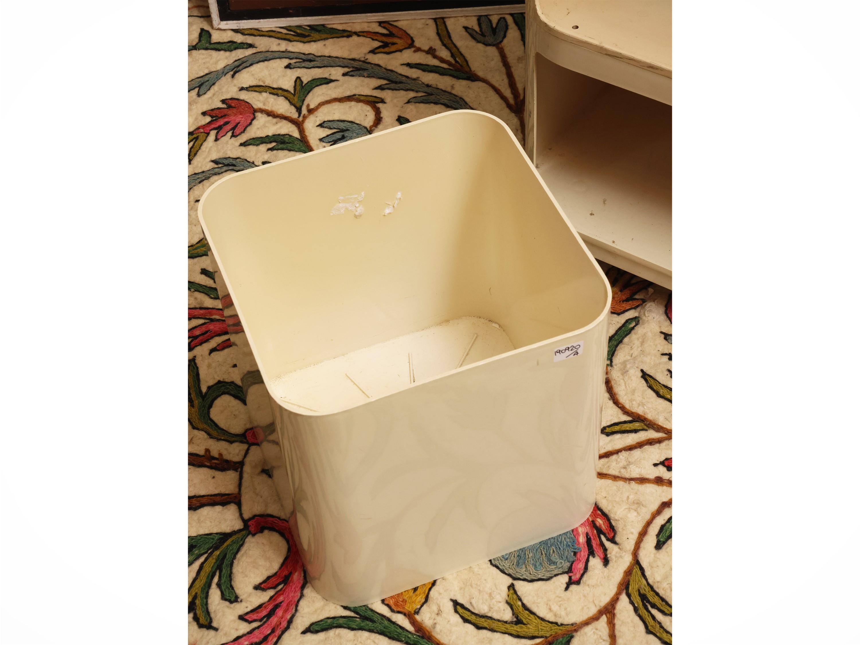 Anna Castelli Ferrieri, Serie di tre mobili componibili modello 4970 per Kartell, plastica, anni ...