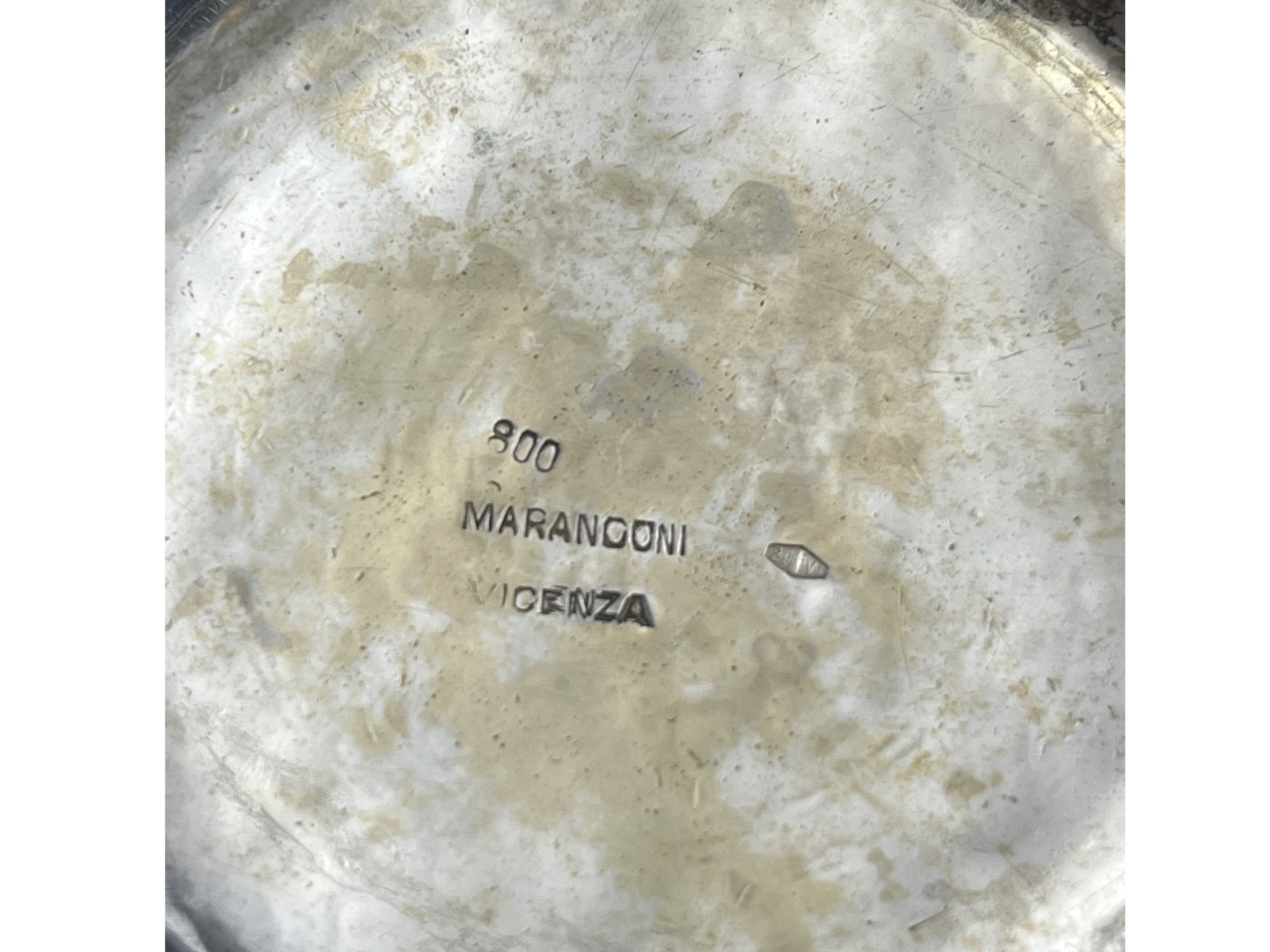 Marangoni, Serie di otto vaschette per aperitivi in argento con bordo a cordonetto, anni Trenta