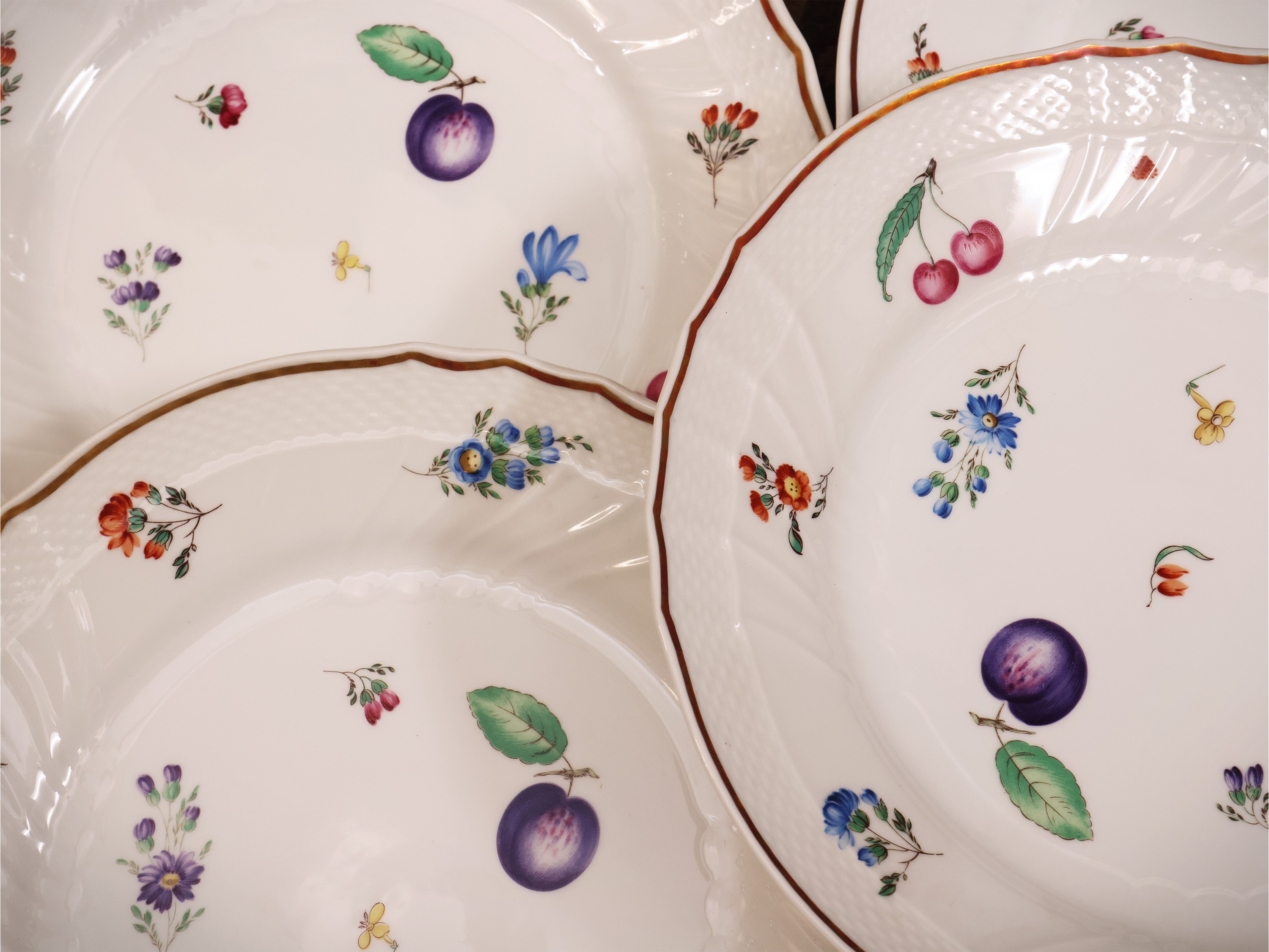 Richard Ginori, Servizio di piatti in porcellana decorato “Italian Fruits”