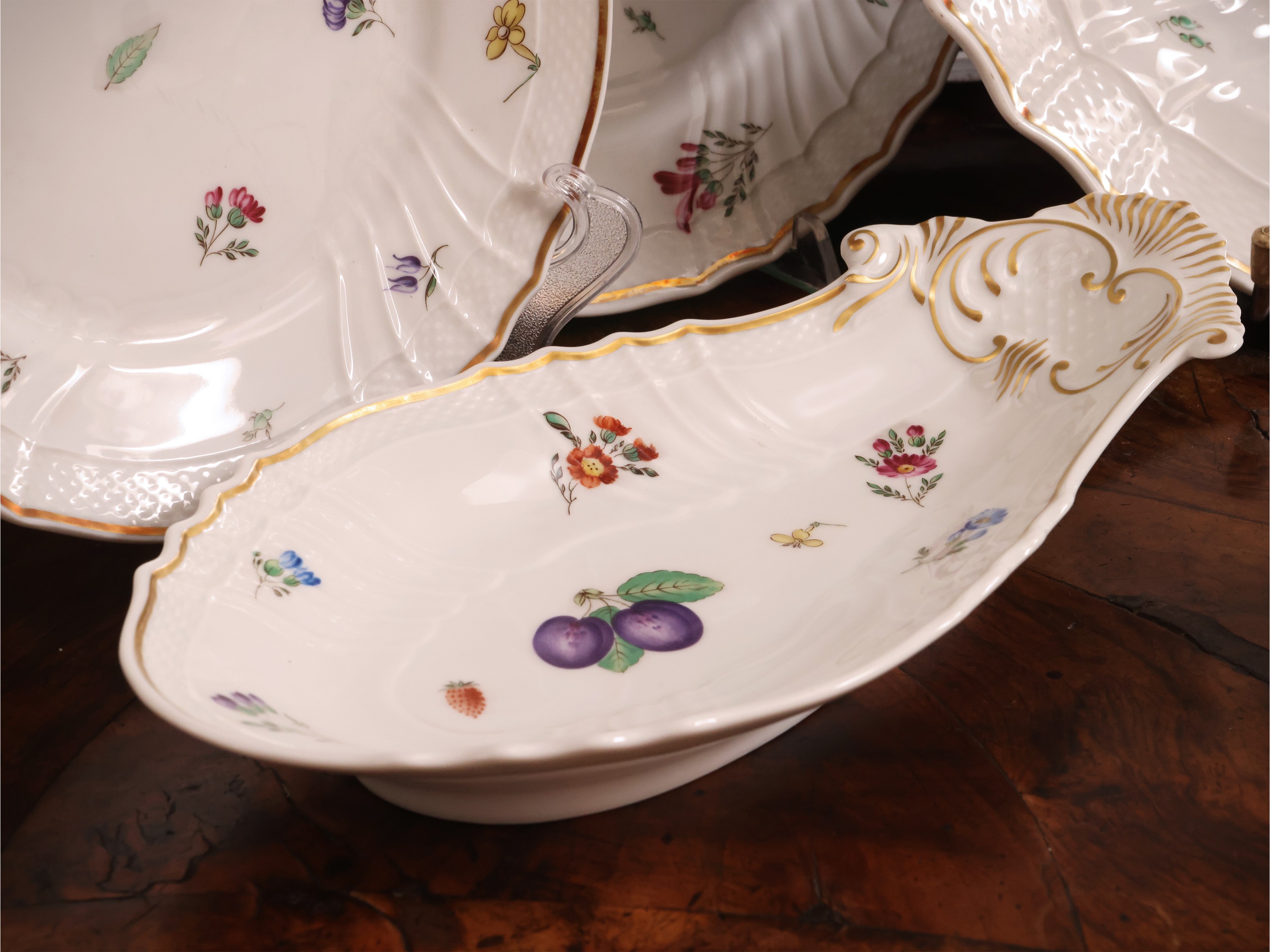 Richard Ginori, Servizio di piatti in porcellana decorato “Italian Fruits”