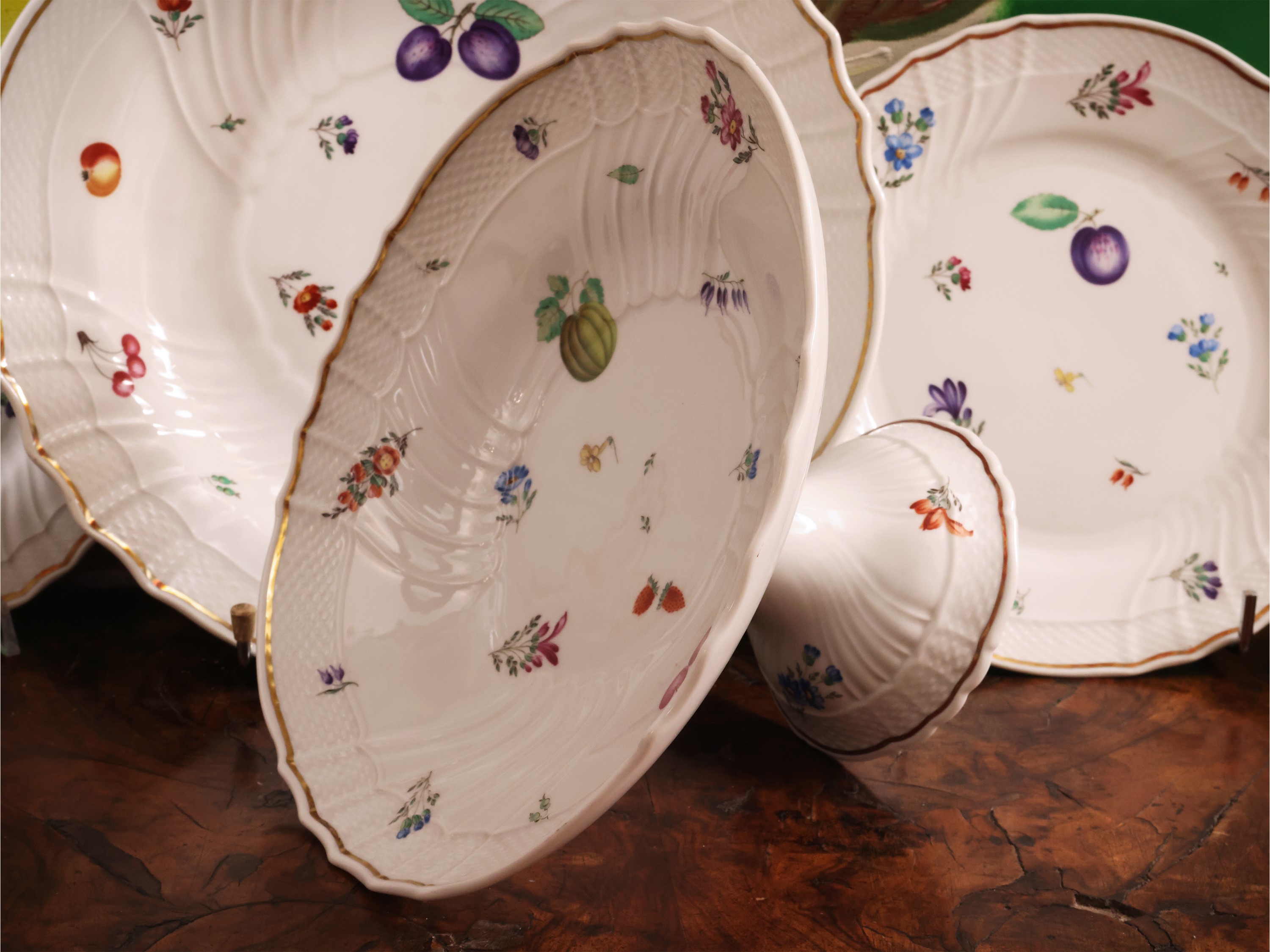 Richard Ginori, Servizio di piatti in porcellana decorato “Italian Fruits”
