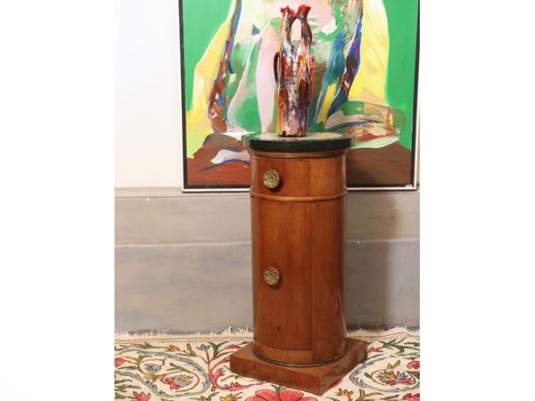 Coppia di comodini a colonna in satinwood
