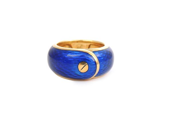 Anello in oro giallo 18Kt e smalto blu