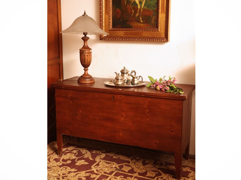 Cassapanca rustica in legno tenero, h 74 cm, 130x49 cm