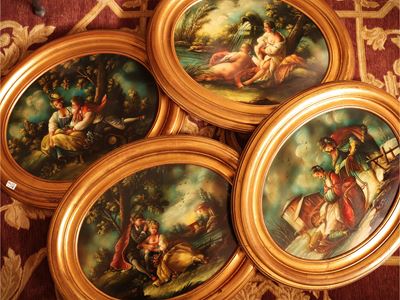 Serie di quattro dipinti decorativi, Scene galanti, olio su supporto in ovale