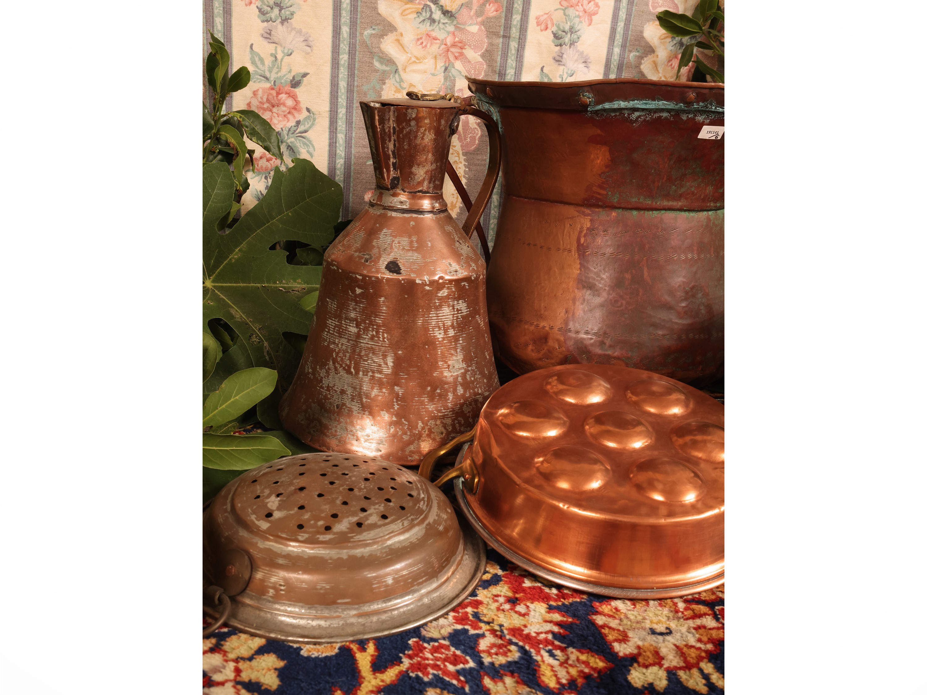 Accessori da cucina, rame: paiolo, grande imbuto, versatoio e altri utensili