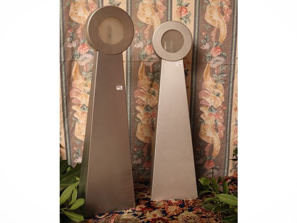 Serie di tre applique in acciaio, attribuibili a Martinelli Luce