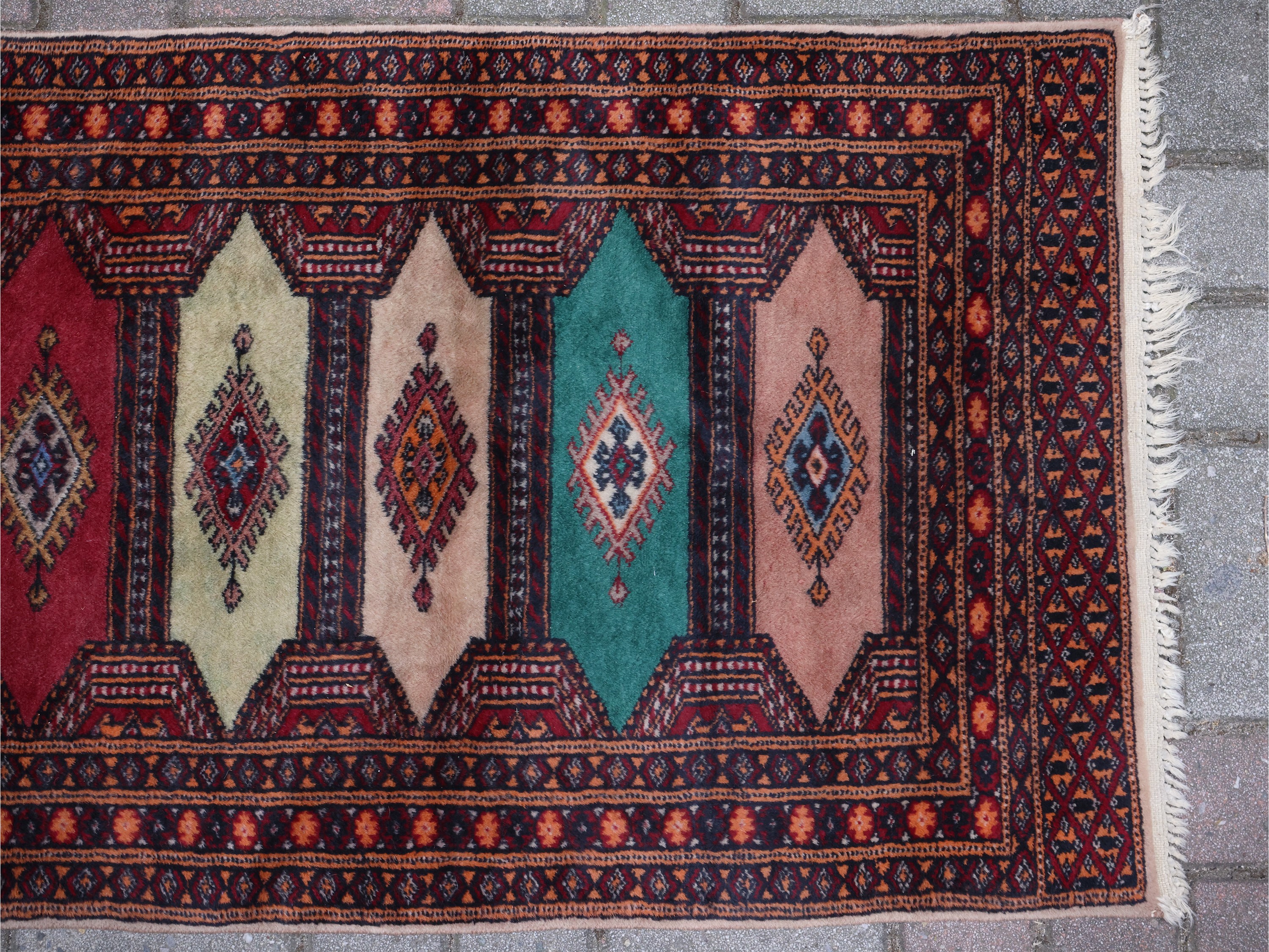 Tappeti persiani da galleria, coppia con medaglioni multicolori e medaglioni azzurro-arancio