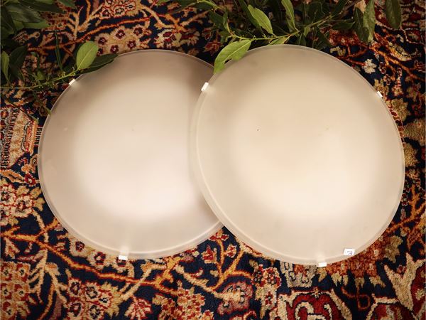 Coppia di applique di gusto moderno