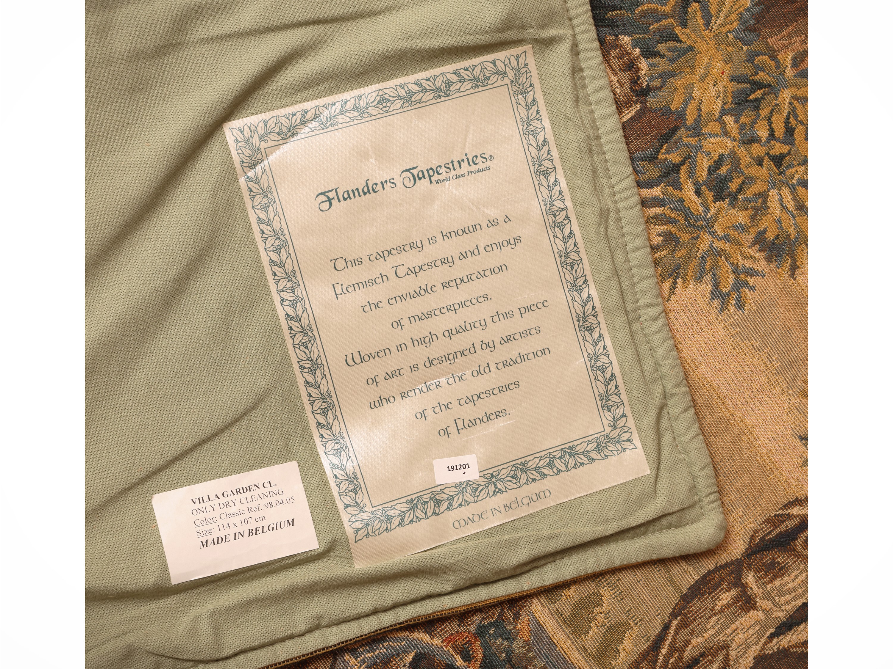Arazzetto decorativo in stile fiammingo, Flanders Tapestries Belgium, giardino con fontana