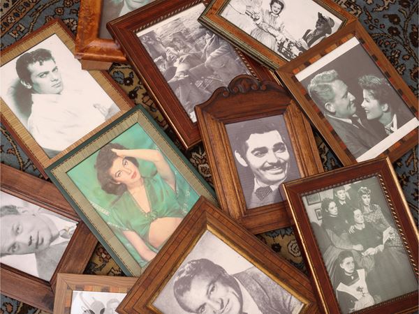 Grande assortimento di cornici portaritratti