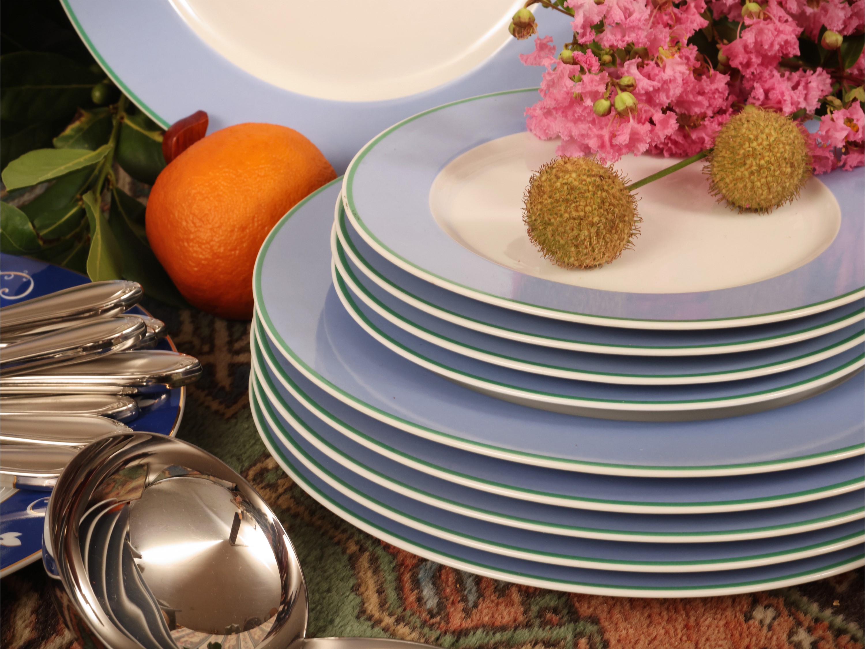 Set da brunch, porcellana Guy Degrenne blu con zuppiera e coltelli