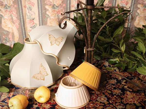 Furnishing accessories