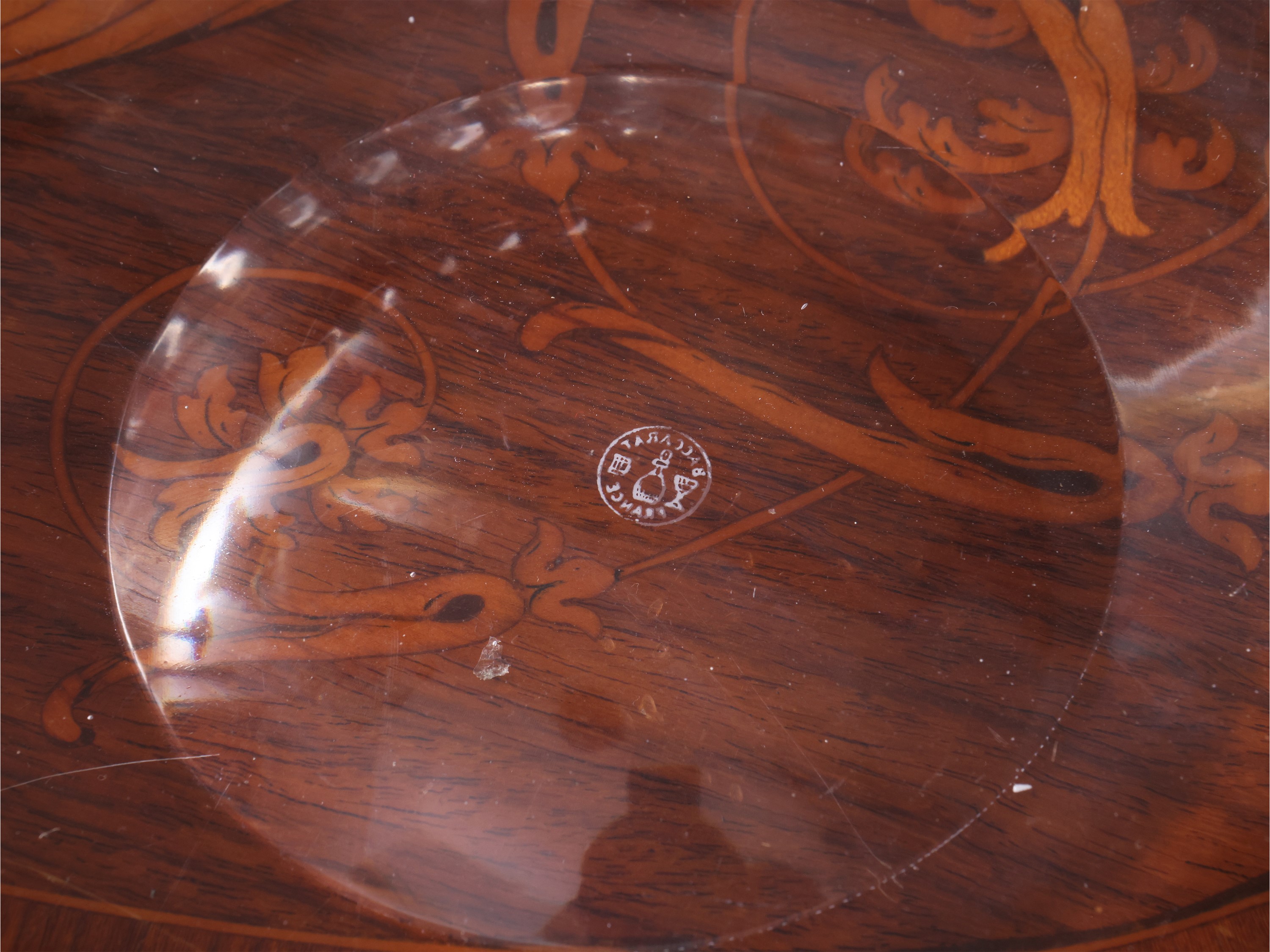 Baccarat, Serie di cinque piattini da dolce in cristallo, Francia, XX secolo