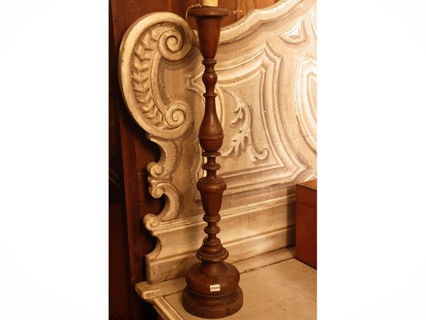 Olive wood torch holder