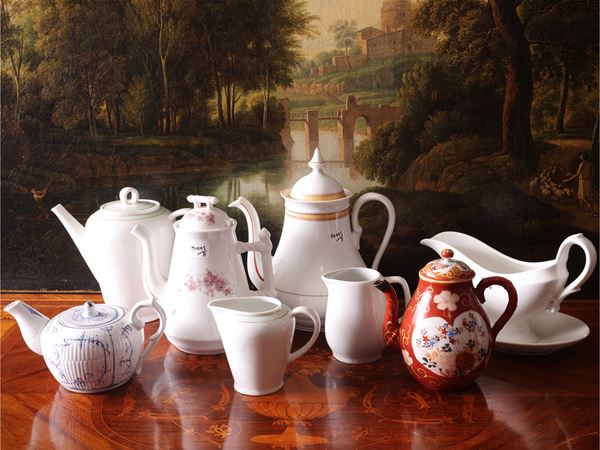 Collezione di porcellane per la tavola