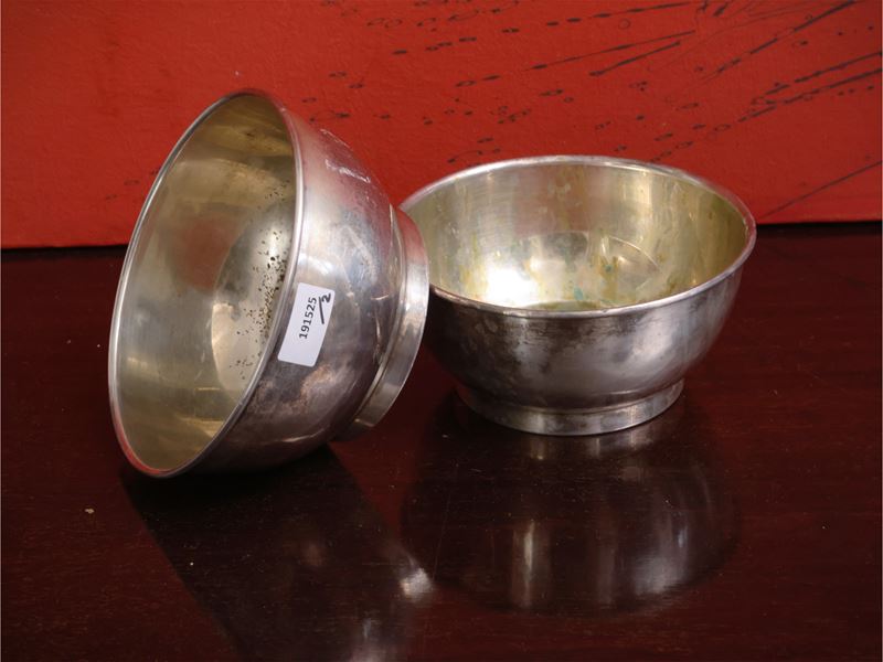Coppia di piccoli cestini, argento, dimensioni 5 cm (h) e 12 cm (diam.)