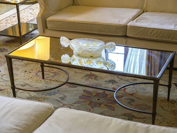 Low coffee table