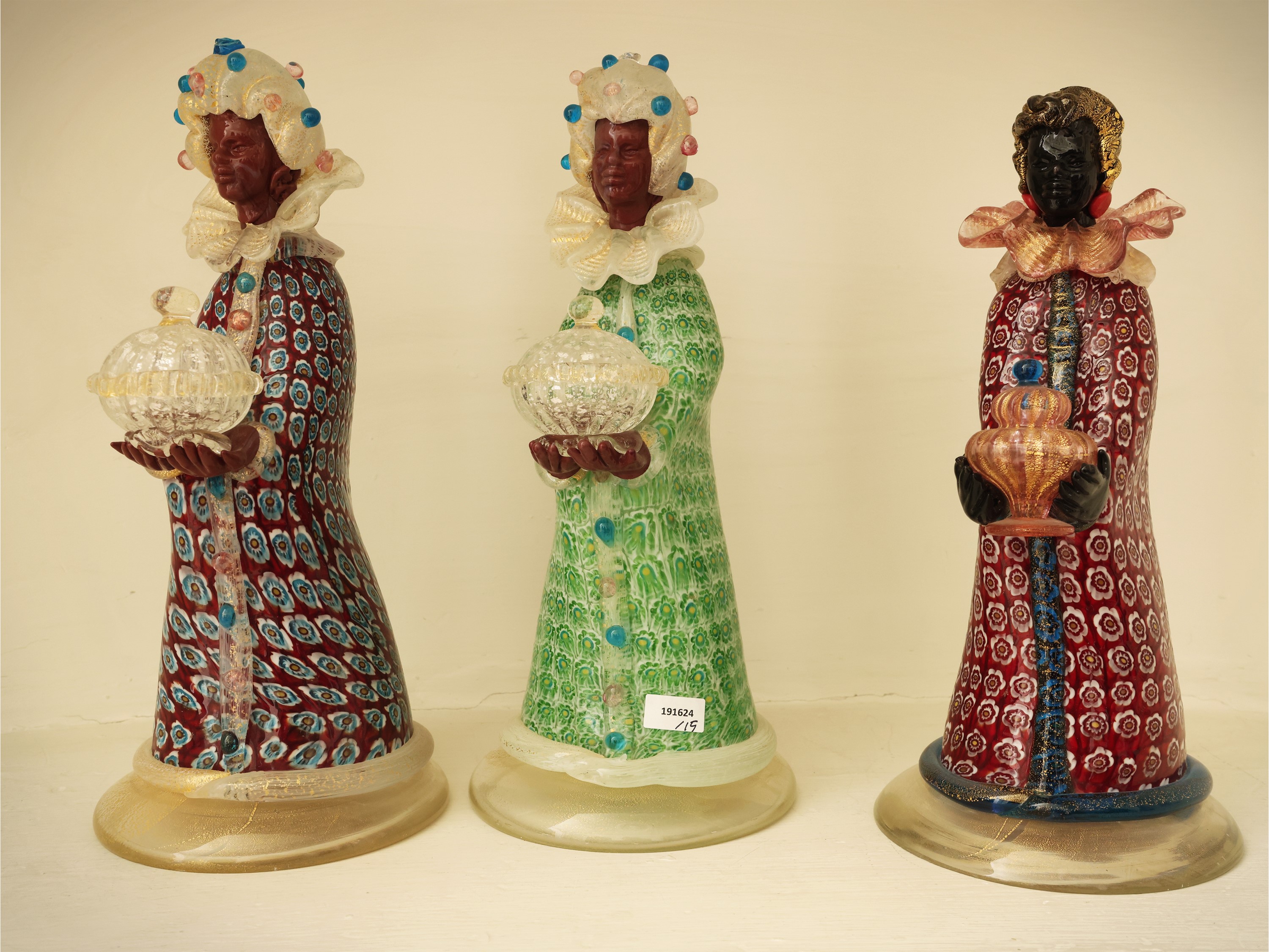 Barovier & Toso (attribuito), Presepe in vetro soffiato con Re Magi e Sacra Famiglia