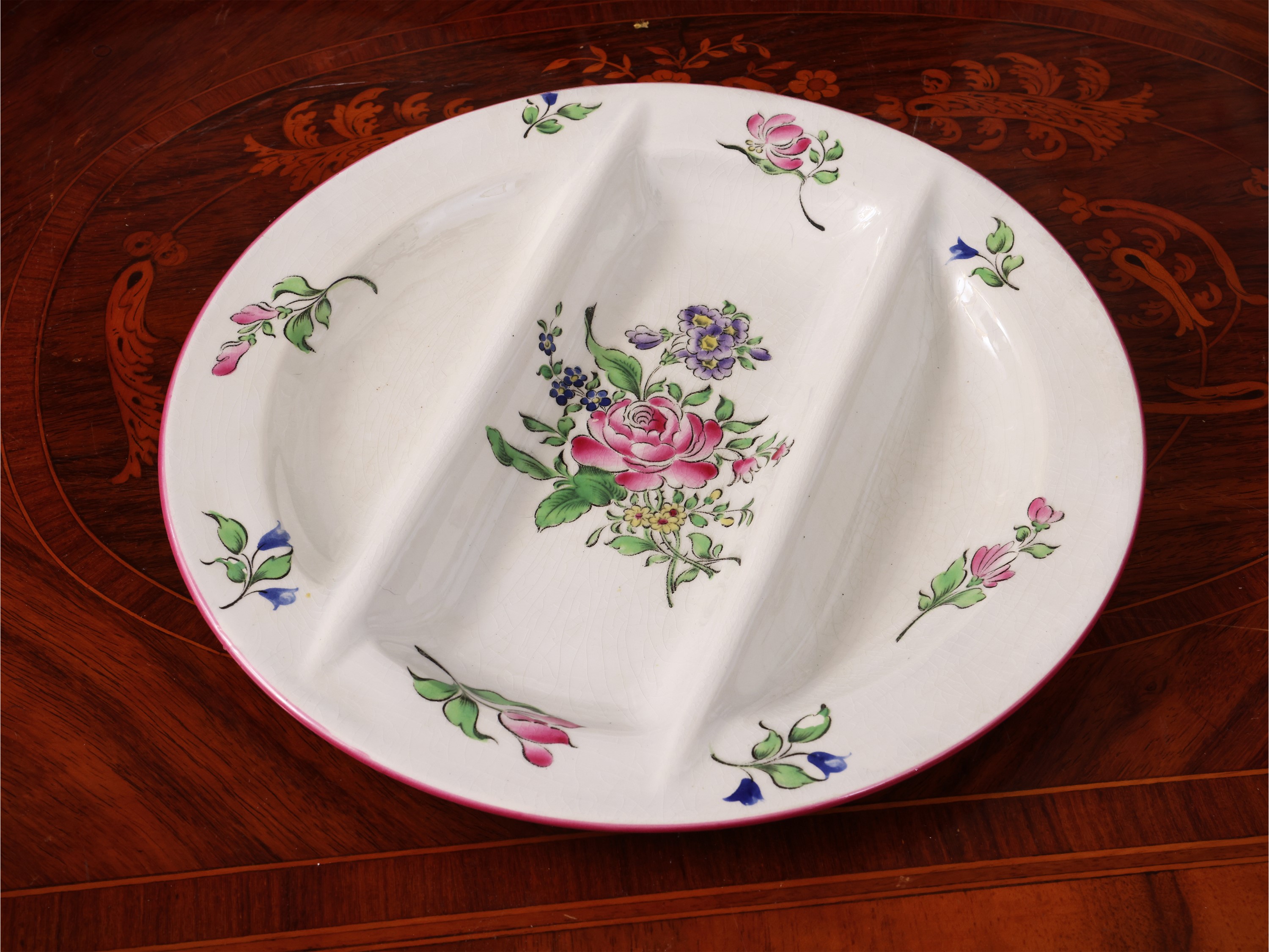 Servizio da asparagi in terraglia con decoro Old Strasbourg, Luneville, Francia, XIX/XX secolo