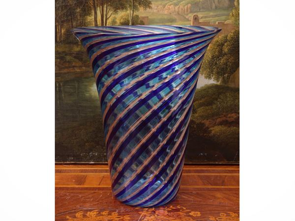 Trumpet vase in blown glass
