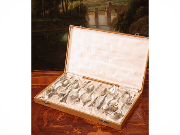 Series of twelve silver metal teaspoons