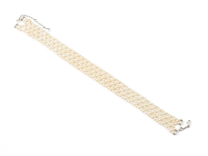 Collier de chien, perle di acqua dolce e fermezza in oro bianco 18 Kt, lunghezza 36 cm