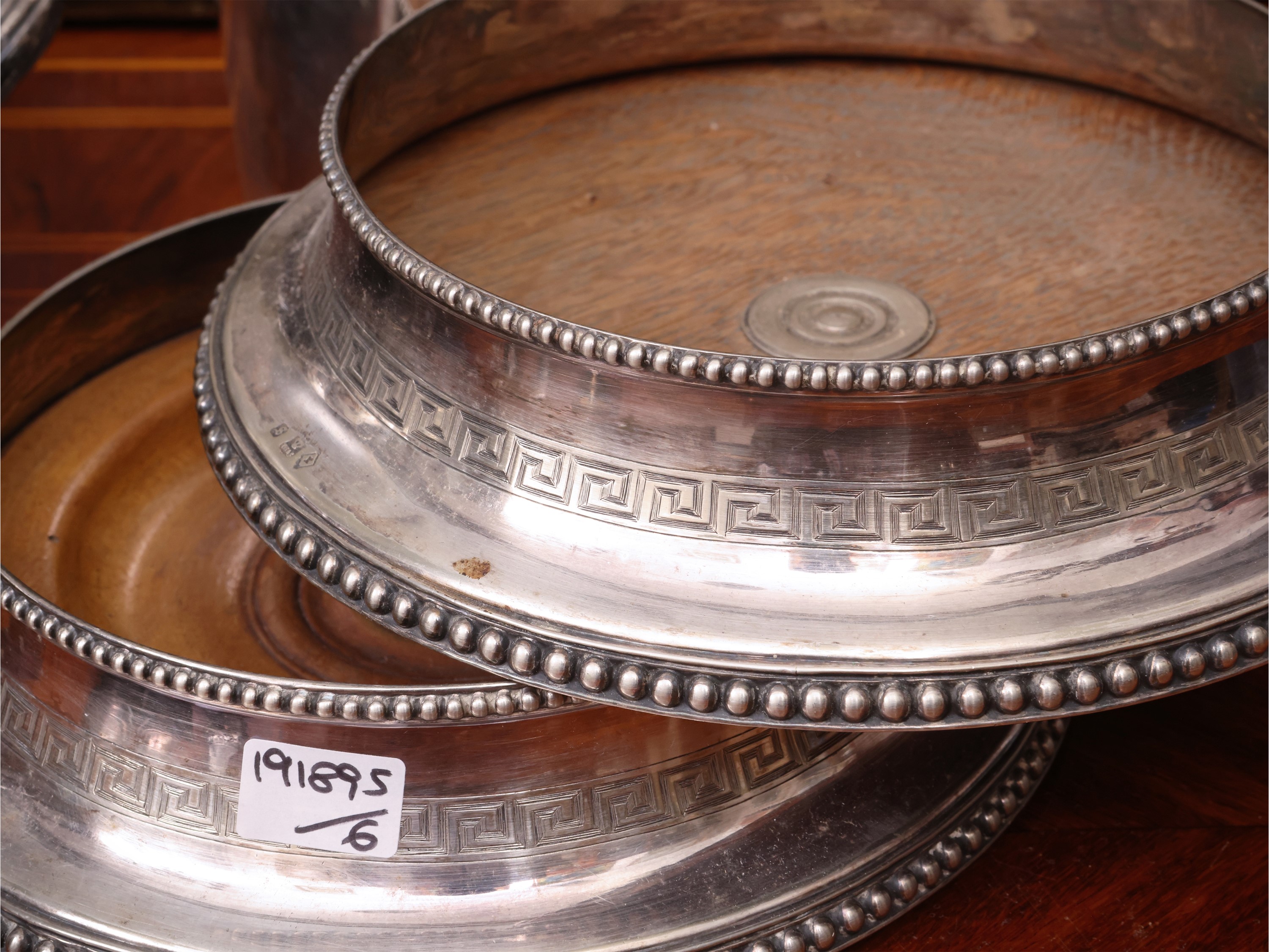 Scaldavivande e accessori da portata in metallo argentato d’epoca, XIX/XX secolo