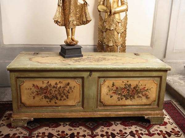 Cassapanca in legno laccato