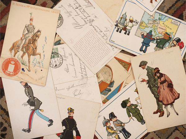 Grande collezione di cartoline d'epoca