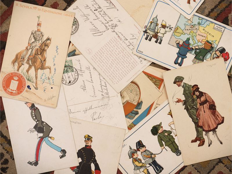 Grande collezione di cartoline d’epoca, molte con fascicoli