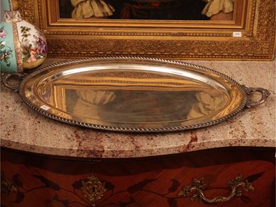 Poole Silver Company, Grande vassoio a guantiera in argento sterling, forma ovale