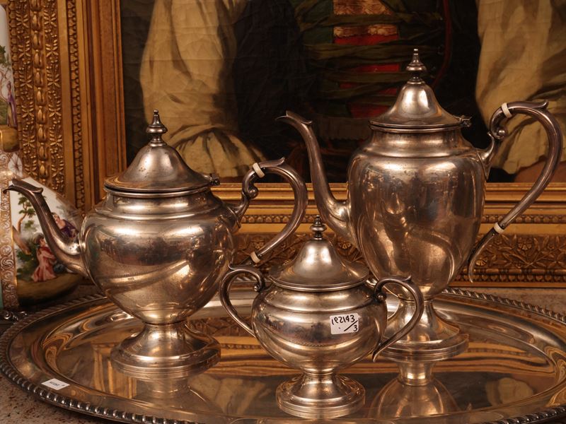 Gorham, Set da tè e caffè in argento sterling, corpo globulare cesellato