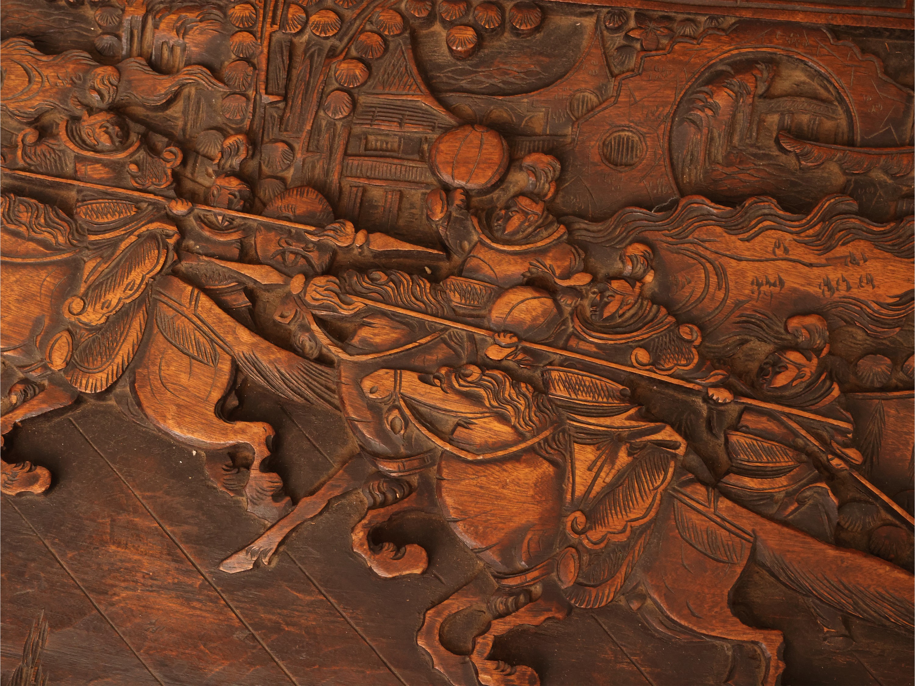 Cassapanca in legno di canfora, Cina, inizio XX secolo