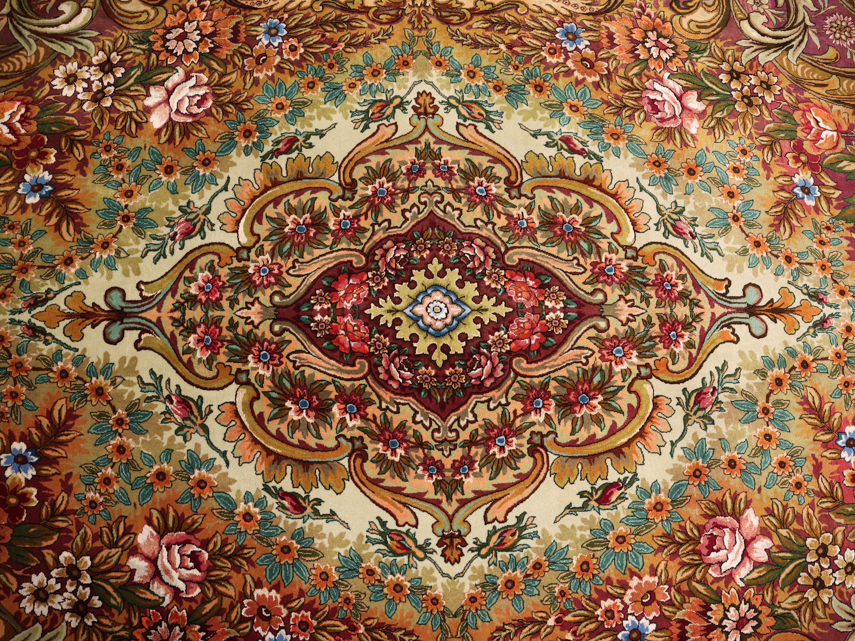 Tappeto Tabriz, ovale, seta, vecchia manifattura