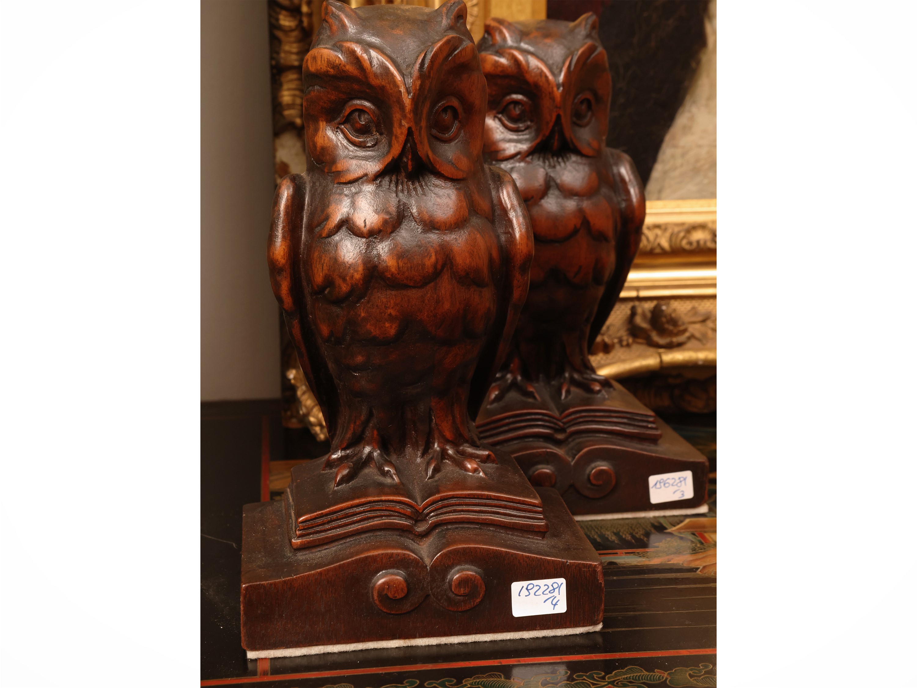 Roycroft, Coppia di fermalibri Art & Crafts in metallo a motivo di gufo