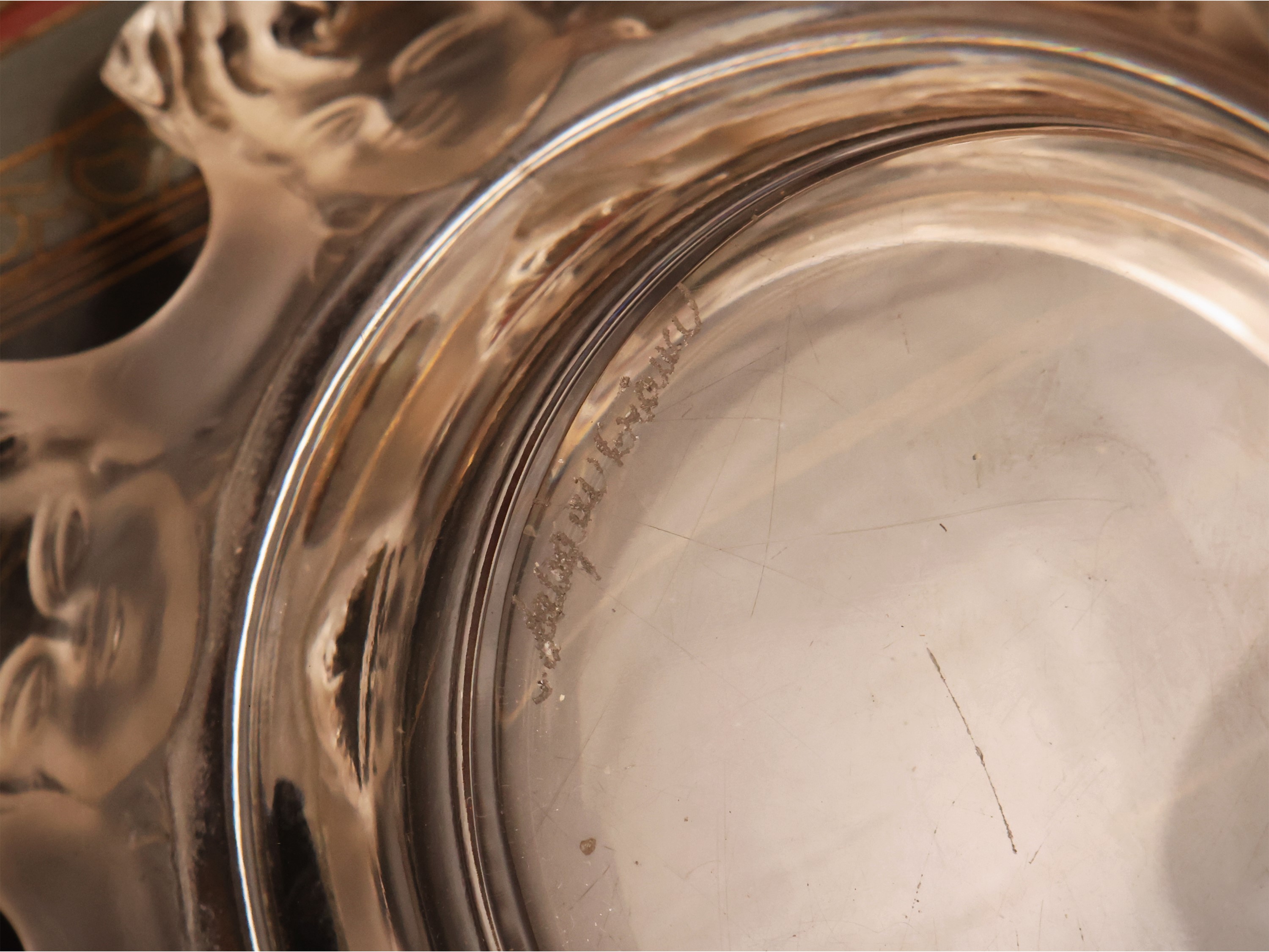 Lalique, Coppa San Nicolas in vetro decorato