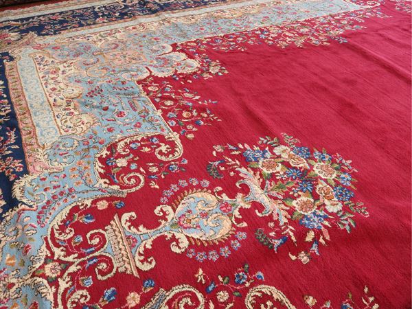 Importante tappeto persiano Kirman di eccezionali dimensioni