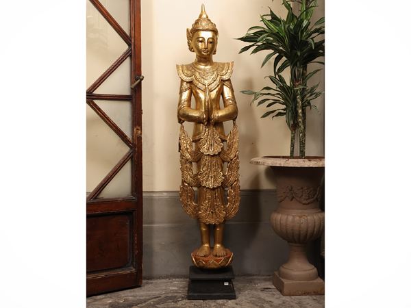 Buddha in wood and pure gold