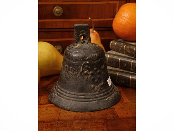 Antique bronze bell