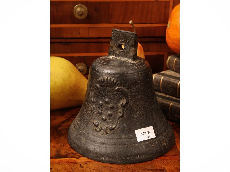 Antica campana in bronzo, con stemma mediceo (XVII/XVIII secolo)