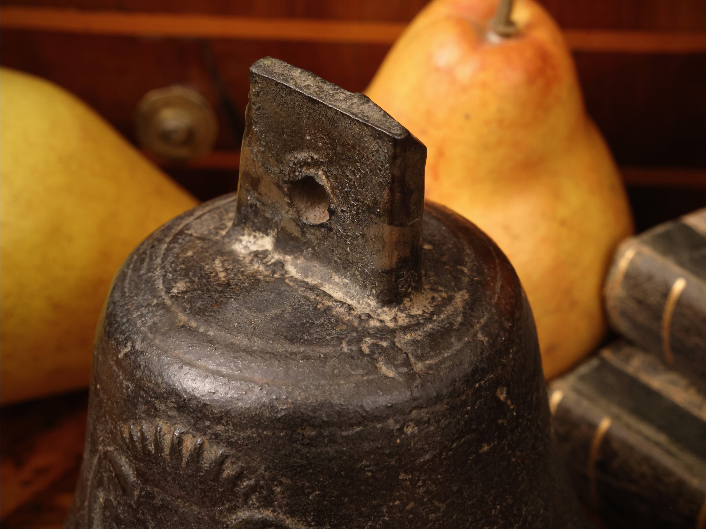 Antica campana in bronzo, con stemma mediceo (XVII/XVIII secolo)