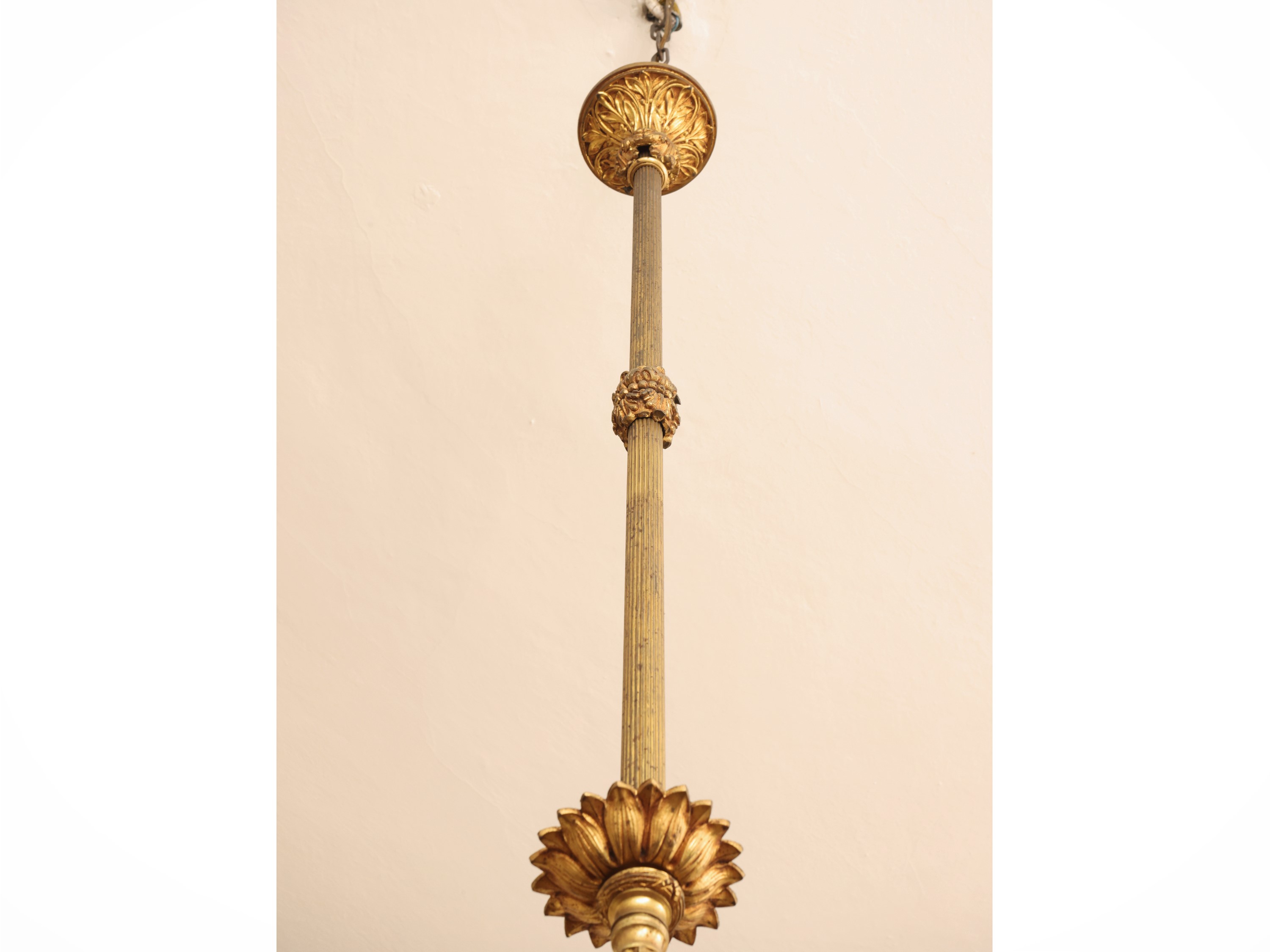 Lampadario a paniere, bronzo dorato e vetro, sei bracci portacandele (inizio XX secolo)