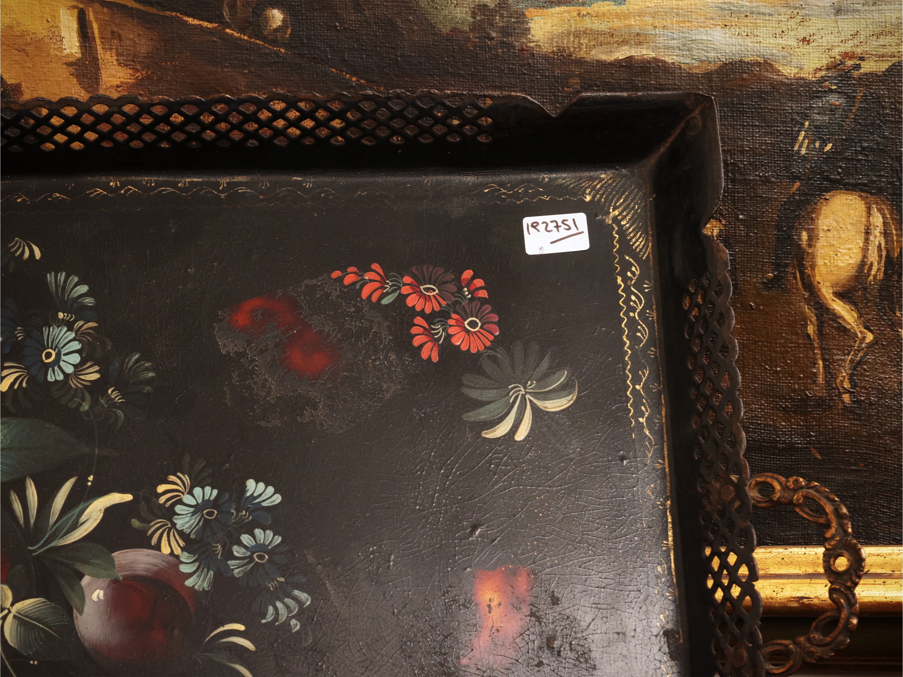 Accessori per la tavola, vassoio e suppellettili in vetro e latta dipinta (set)