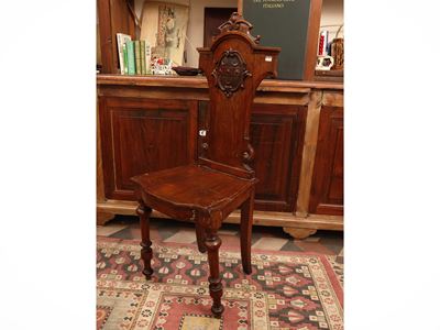 Serie di tre sedie, rovere, XIX secolo