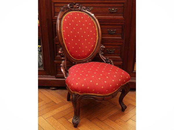 Coppia di poltroncine in noce