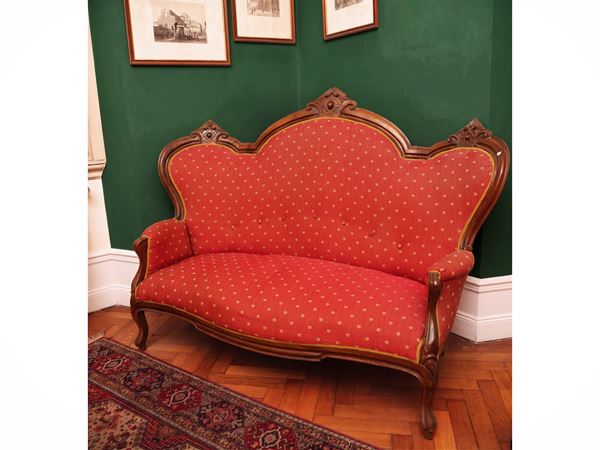 Walnut sofa  (second half of the 19th century)  - Auction Florentine Residences - Maison Bibelot - Casa d'Aste Firenze - Milano