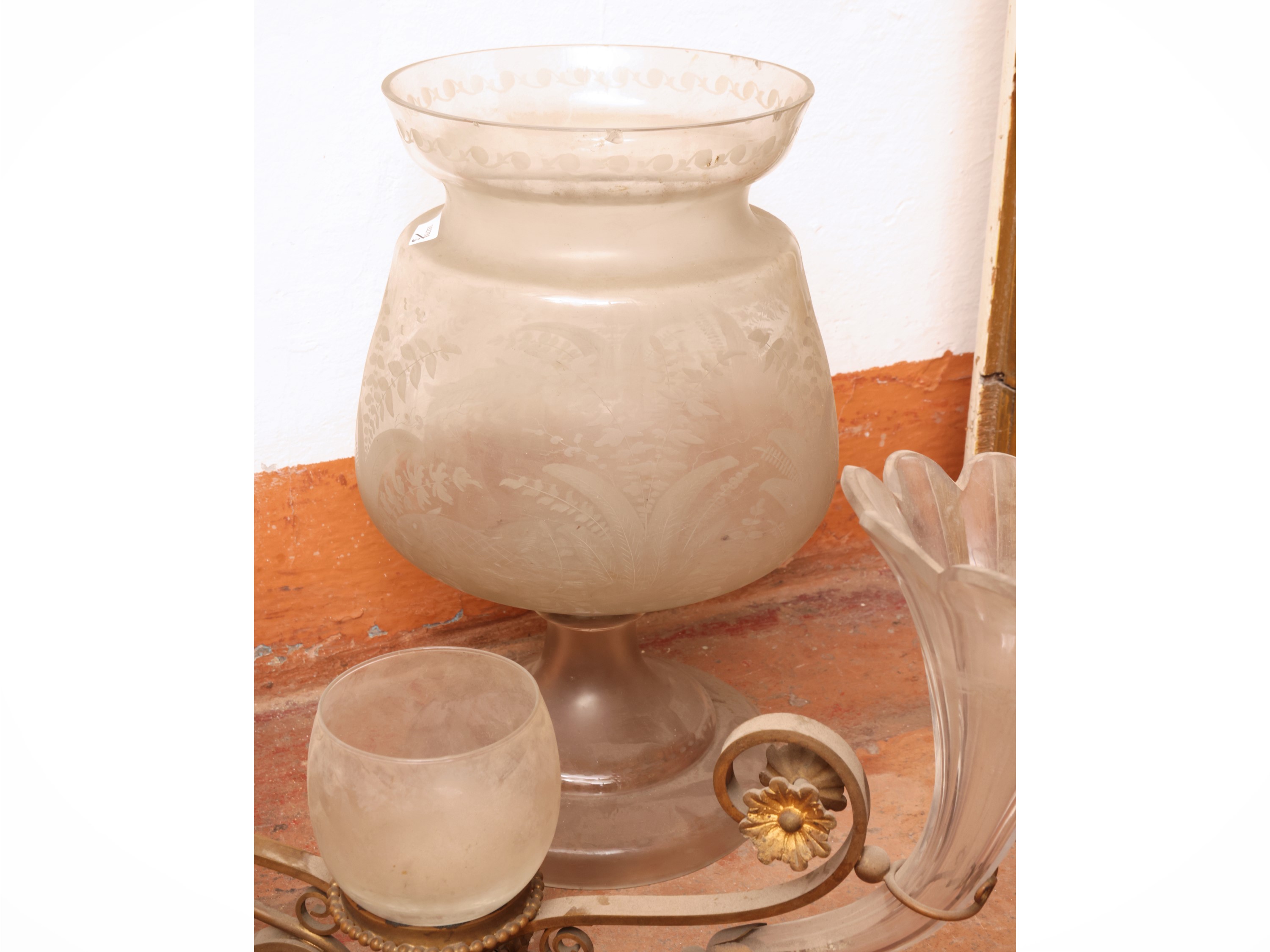 Accessori d’epoca, candeliere centrotavola con base dorata e vasi per fiori (XIX/XX secolo)